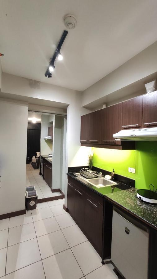 Resort Living Condominium Unit In Metro Manilla Buitenkant foto